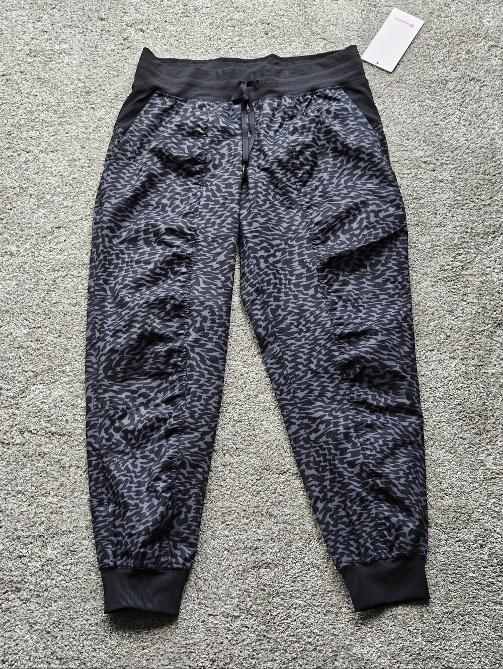 NWT Lululemon Dance Studio Mid-rise Joggers - Leopard Warp Black